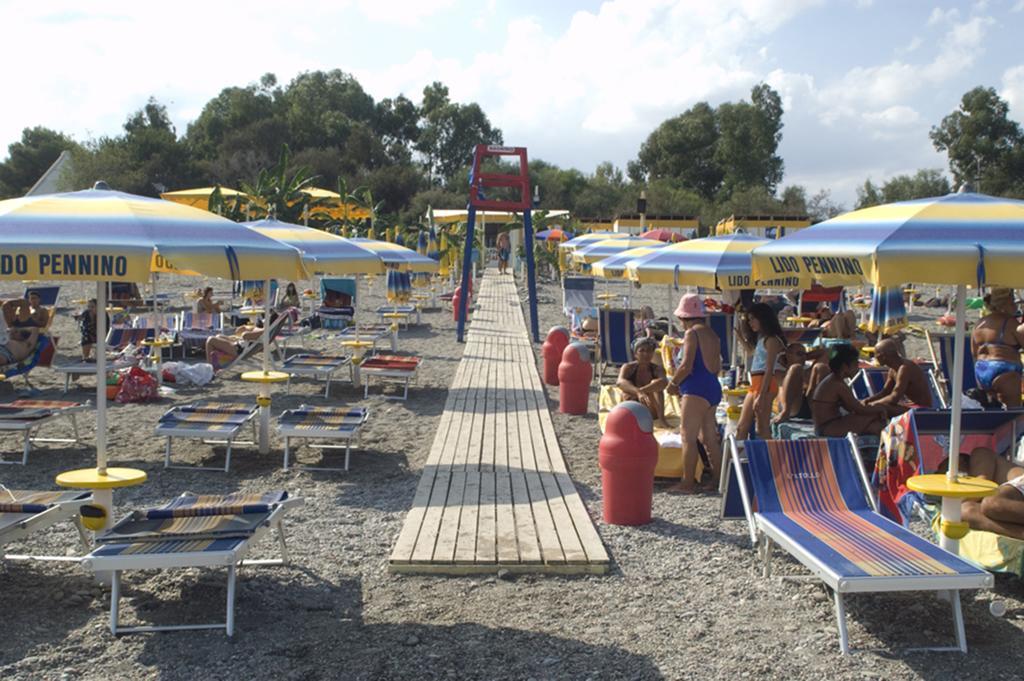 I Colori Del Sole Bed & Breakfast Fiumefreddo di Sicilia Bagian luar foto